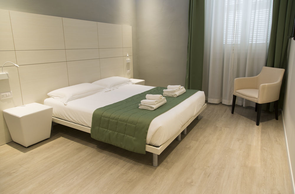 Navigliotel 19 - Rooms & Suites Milan Bagian luar foto