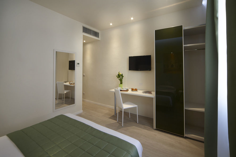 Navigliotel 19 - Rooms & Suites Milan Bagian luar foto